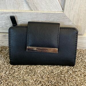 New Tahari Faux Black Leather Clutch Wallet Identity Protect Lining